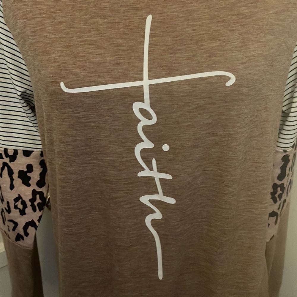 Faith long sleeve shirt - Picture 5 of 6